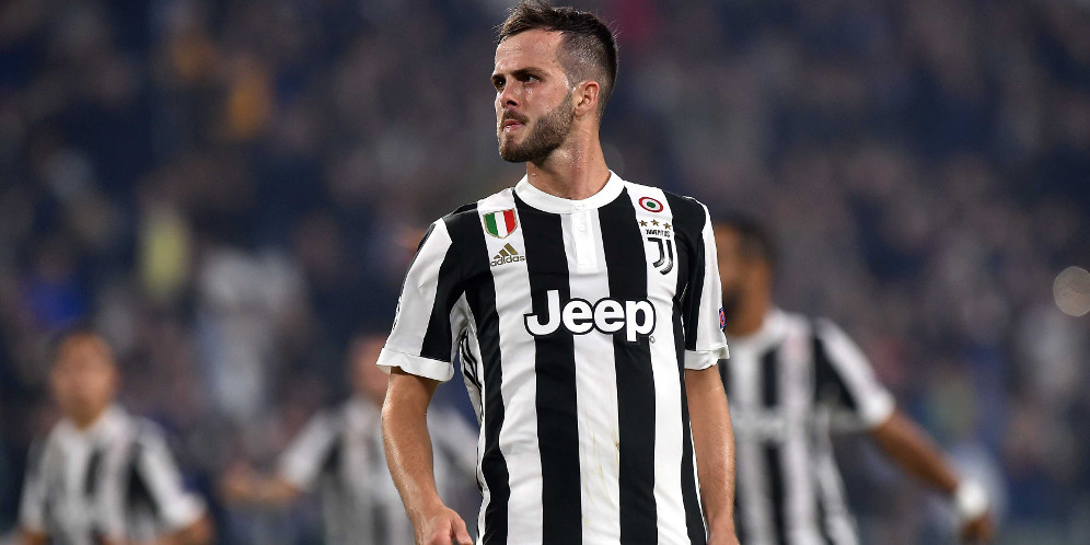 Anggap Juventus Rumah, Pjanic Malas Pergi Lagi